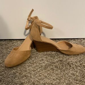 A new day wedges size 7